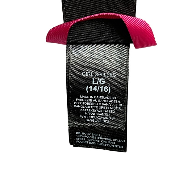 Young Women's JacketGray Fuzzy North Face size 15/16. L/G - Picture 11 of 11